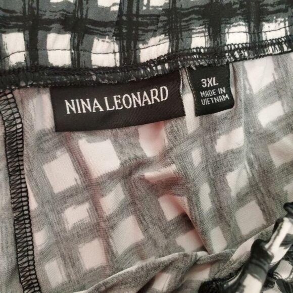 Nina Leonard | Plaid Checkered Pants - Picture 7 of 8